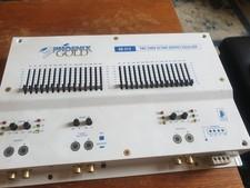 Phoenix Gold EQ215 White 15 Bands Two Thirds Octave Stereo Graphic Equalizer